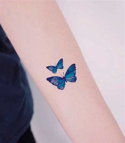 tatuajes de mariposas en la espalda baja|Simbolismo del tatuaje de mariposa en la espalda:。